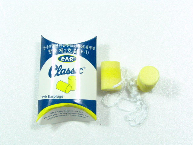 E.A.R �͸����� (��)